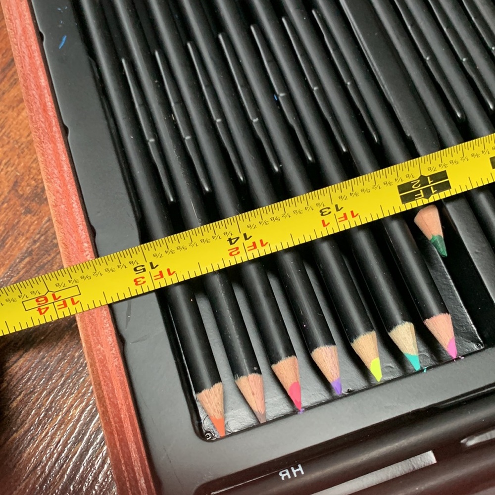 Art set in wood case, includes pastels, colored pencils, watercolors, markers… - Picture 6 of 9